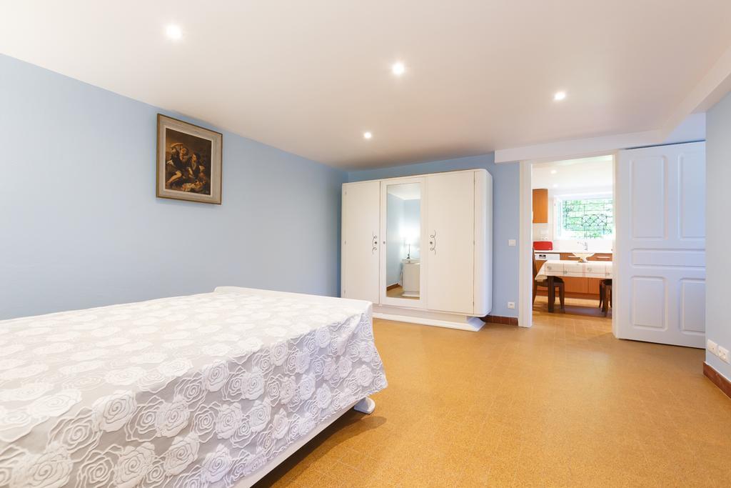 Appartements - Chez Alice Salies-de-Béarn المظهر الخارجي الصورة